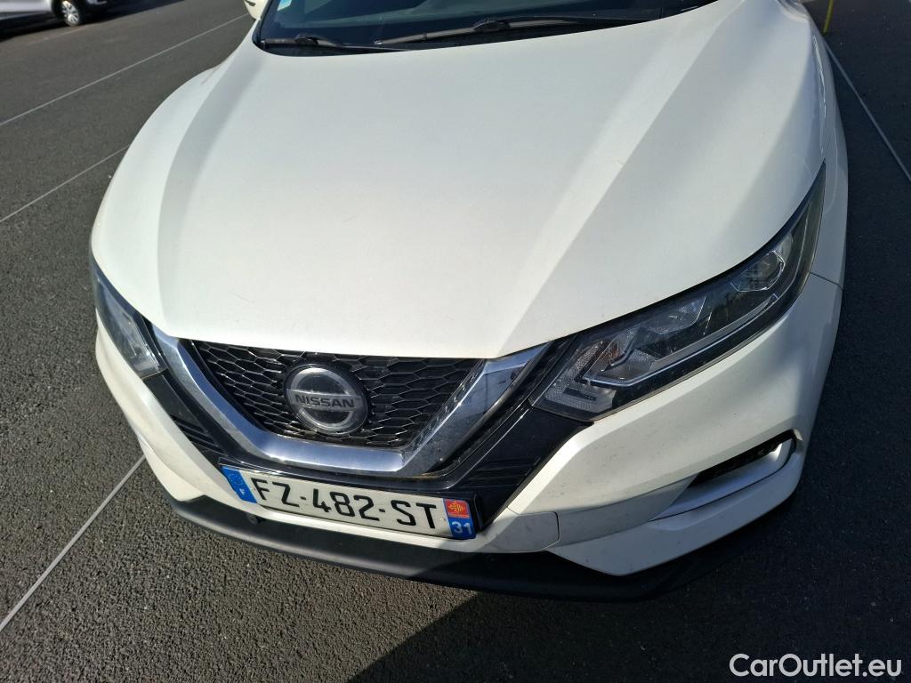  Nissan  Qashqai  / 2017 / 5P / Crossover 1.3 DIG-T 140 N-Connecta / BOITE DE VITESSE HS TROU DANS LE CARTER
 #23
