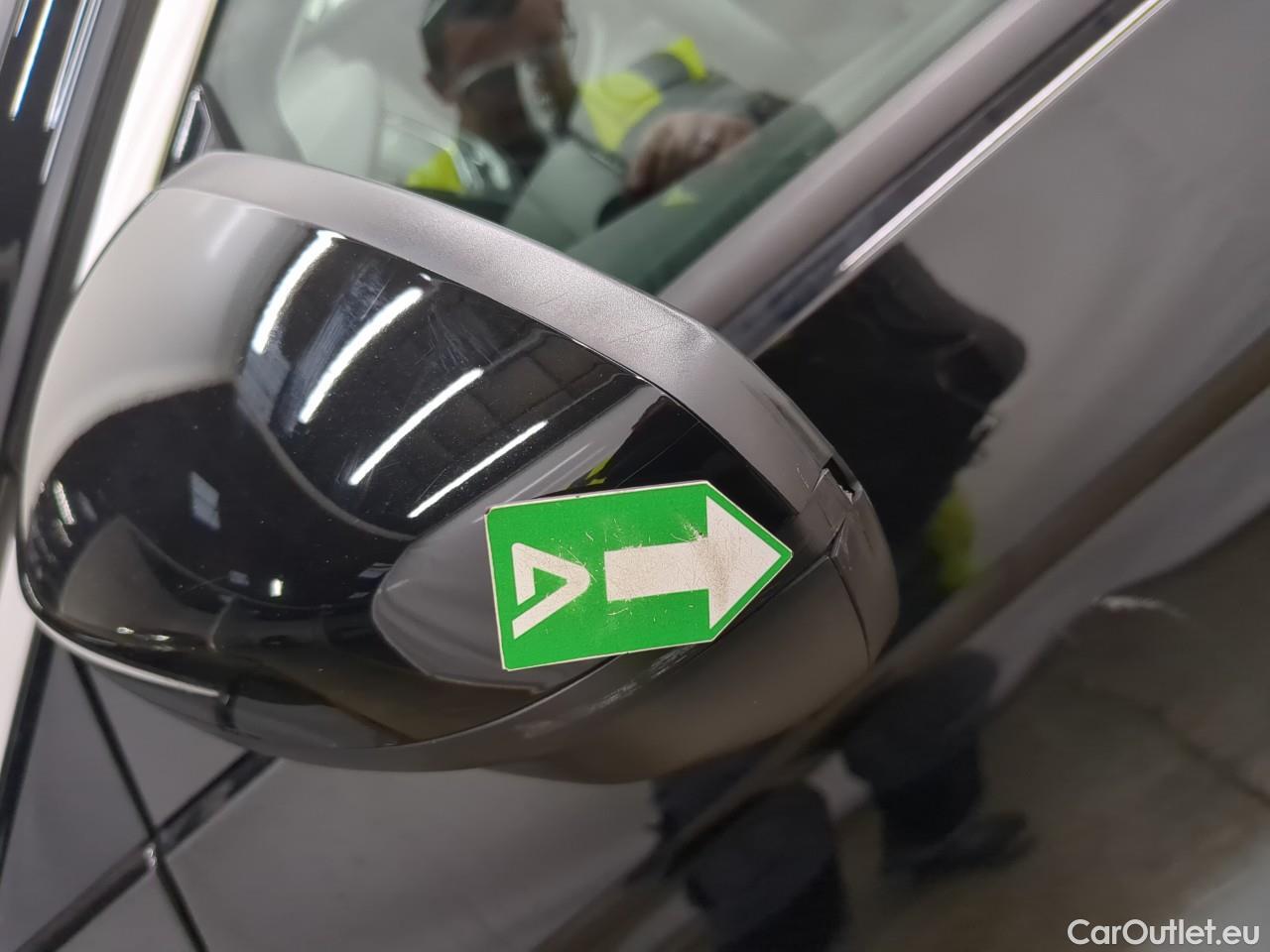  Opel   Grandland X Grandland X Elegance Business 1.5 130CV BVA8 E6d / décalage ou cassure de la chaine de synchro d’arbre à cames #14