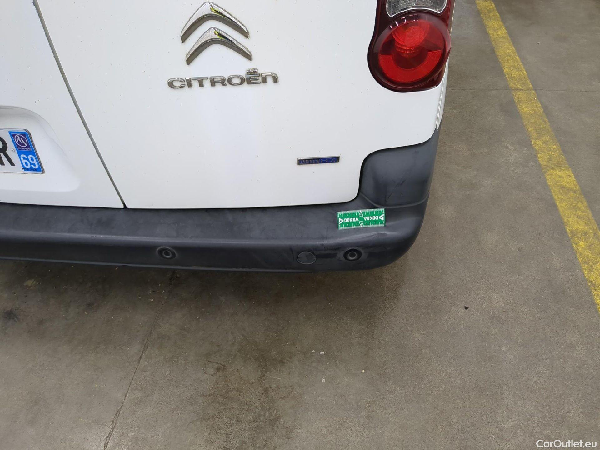  Citroen  Berlingo  Fourgon Club L1 (Court) 1.6 BlueHDi 75CV BVM5 E6 / FREINS HS + FUITE D'HUILE
 #8