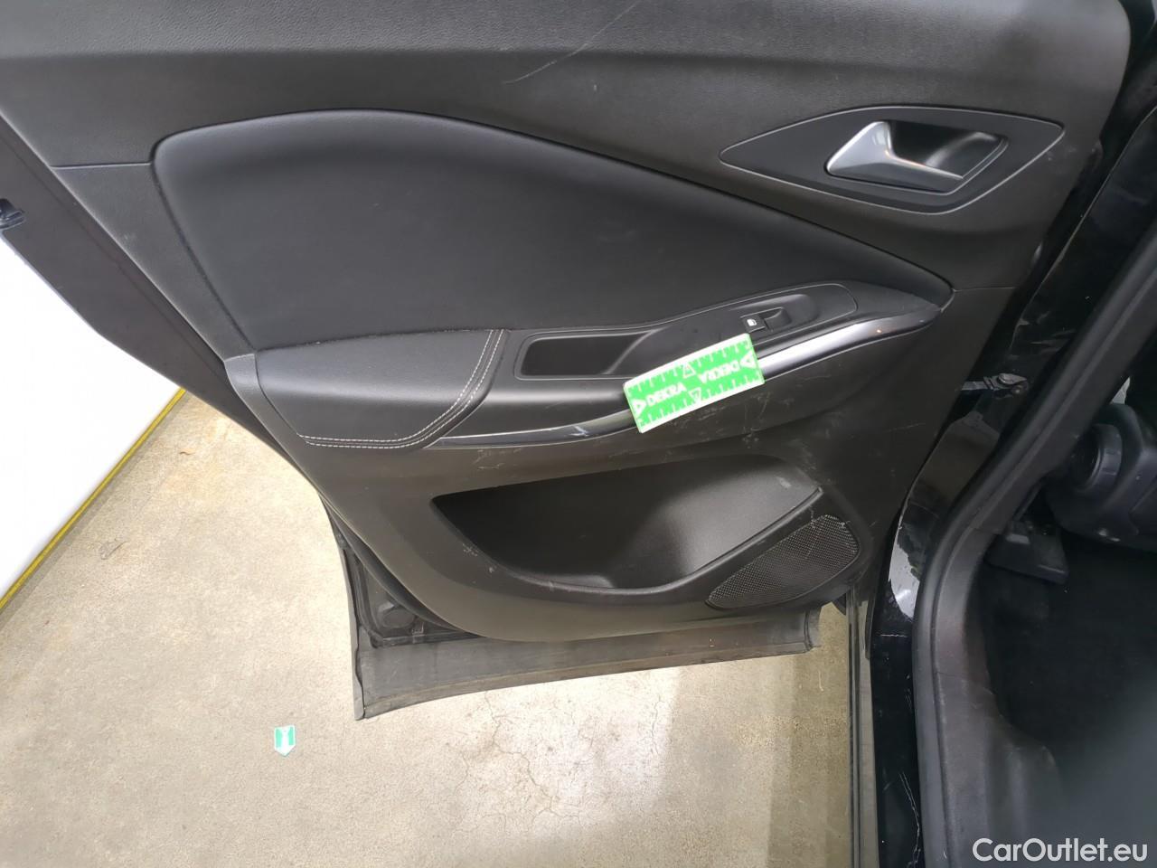  Opel   Grandland X Grandland X Elegance Business 1.5 130CV BVA8 E6d / décalage ou cassure de la chaine de synchro d’arbre à cames #5