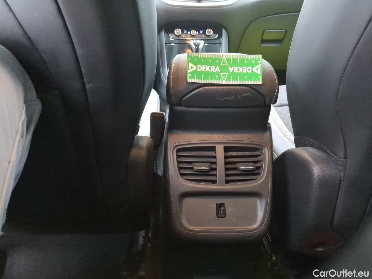  Opel   Grandland X Grandland X Elegance Business 1.5 130CV BVA8 E6d / décalage ou cassure de la chaine de synchro d’arbre à cames #12