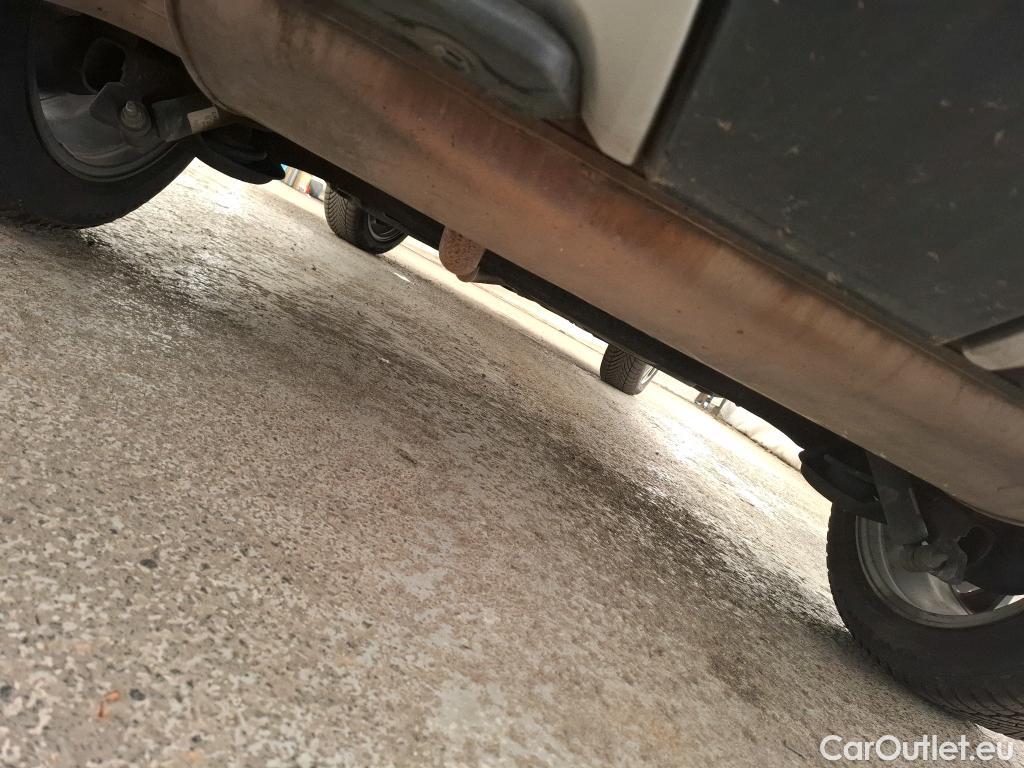  Nissan  Qashqai  / 2017 / 5P / Crossover 1.3 DIG-T 140 N-Connecta / BOITE DE VITESSE HS TROU DANS LE CARTER
 #19