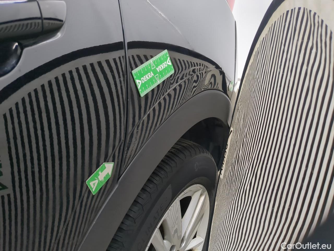 Opel   Grandland X Grandland X Elegance Business 1.5 130CV BVA8 E6d / décalage ou cassure de la chaine de synchro d’arbre à cames #64