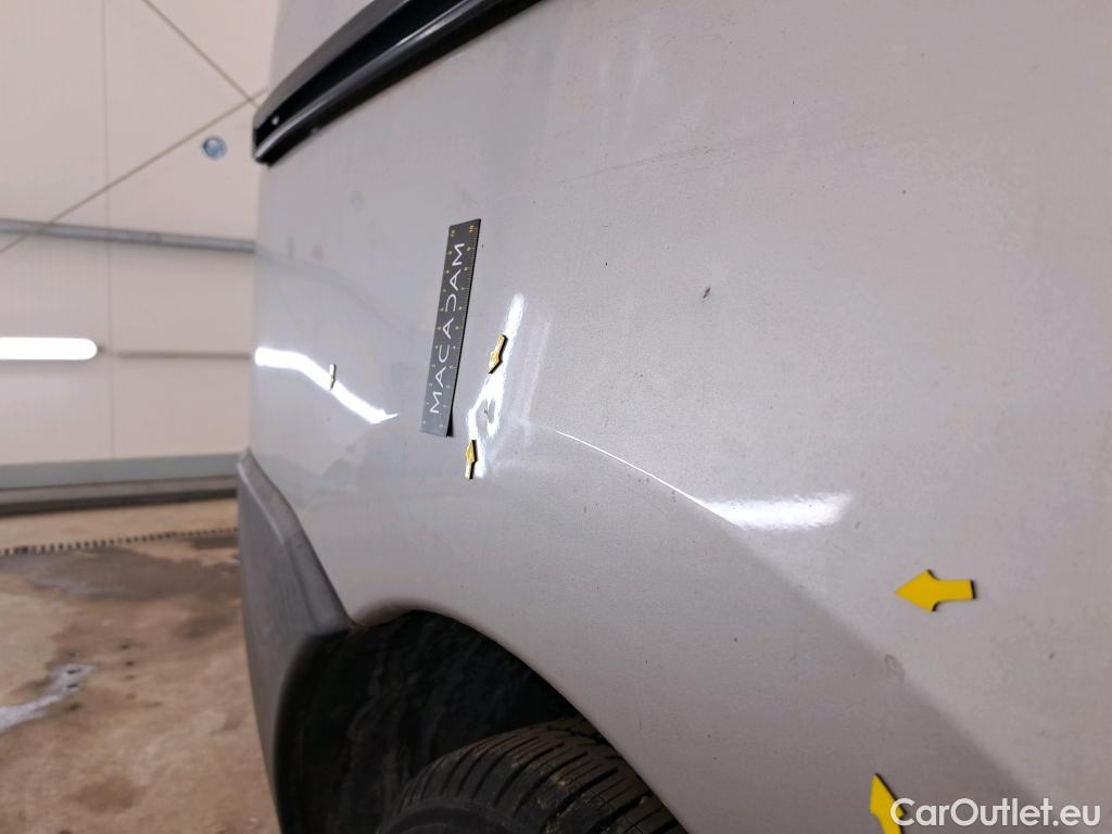  Peugeot  Expert  Fourgon  Fourgon L1H1 Pack CD Clim Plus 2.0 130CV BVM6 / KIT DISTRIBUTION + POMPE A EAU + LEVIER DE VITESSE + LEVE-VITRE AVG ET AVD HS
 #17