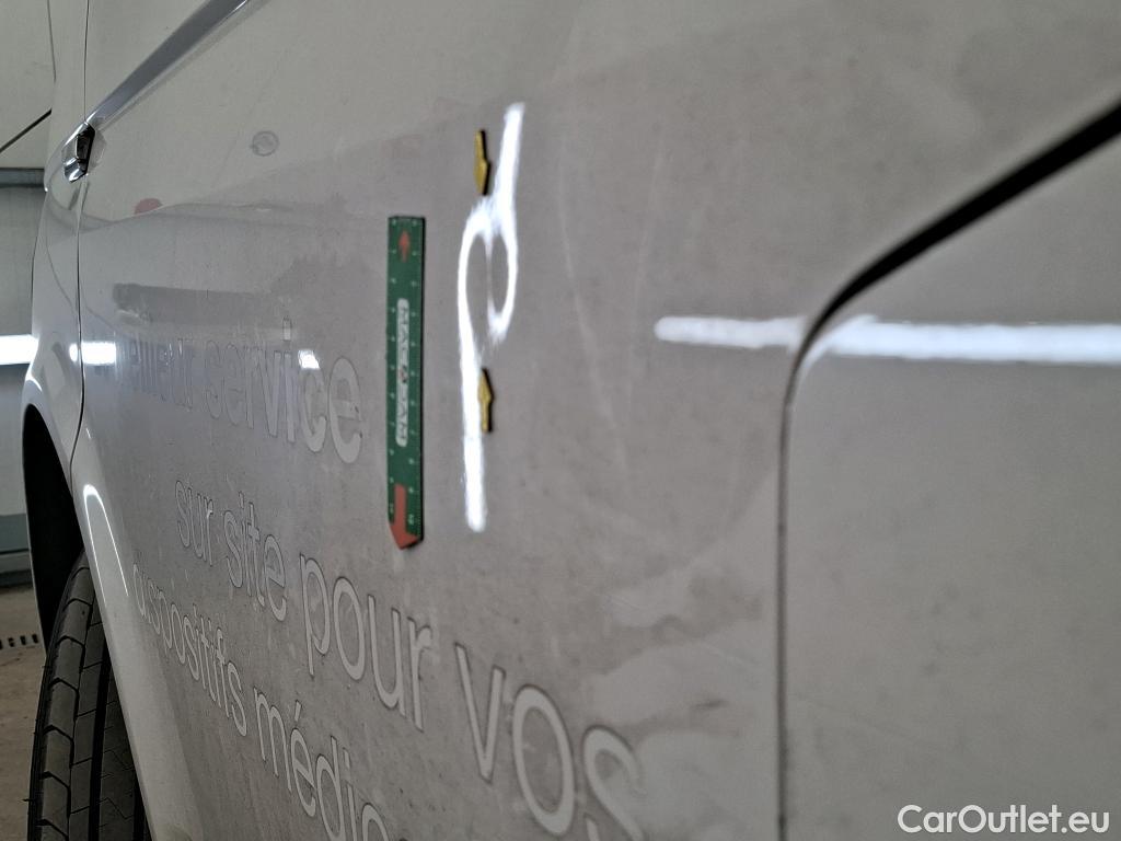  Volkswagen  Transporter T6  Fourgon/Combi Fourgon lang 2.0 TDI 205CV BVA7 E6 / TURBO + COUVRE CULASSE + CLE + CONTACTEUR PRESSION D'HUILE HS
 #37