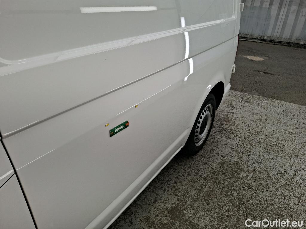  Volkswagen  Transporter T6  Fourgon 2.0 TDI 150CV BVM6 E6 / Défaillance sur le système de navigation gps 
 #1