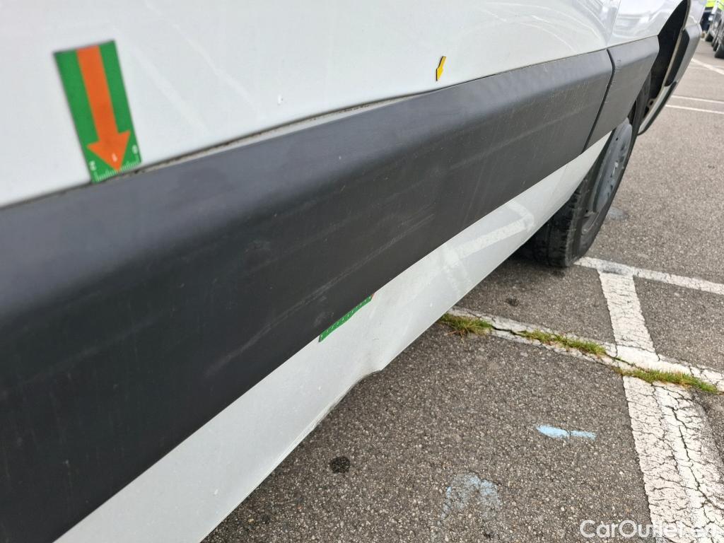  Renault  Master  VU 4p Fourgon FG GCf Trac F3500 L2H2 Energy dCi 170 BR / BAS MOTEUR HS
 #37