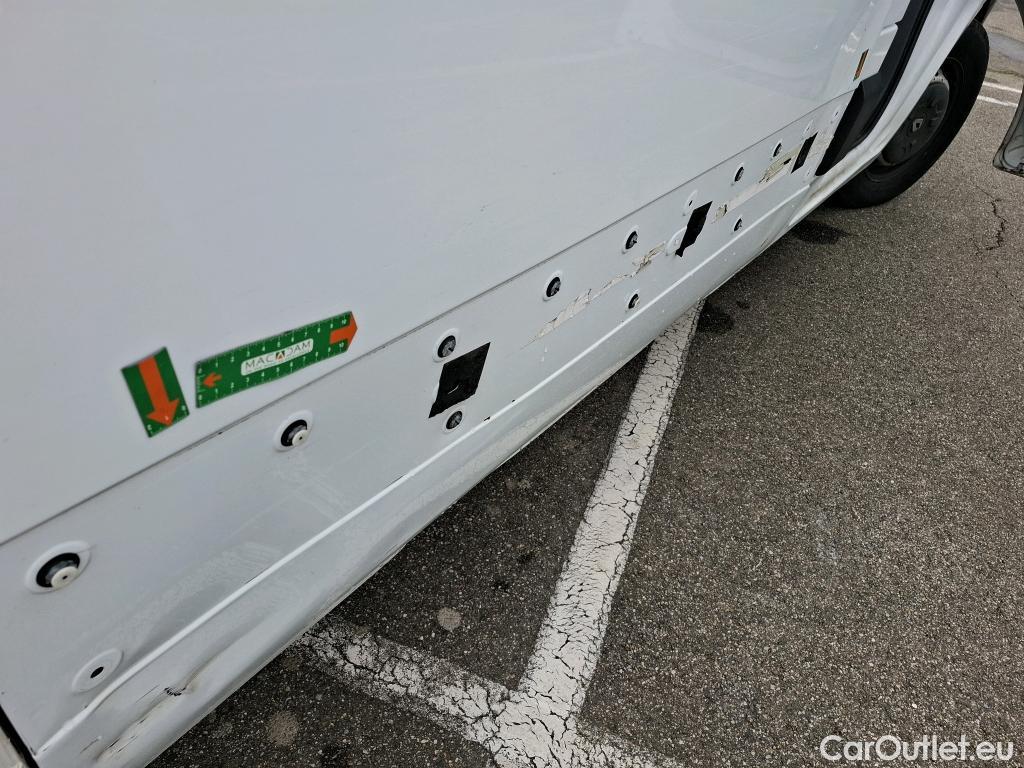 Renault  Master  VU 4p Fourgon FG GCf Trac F3500 L2H2 Energy dCi 170 BR / BAS MOTEUR HS
 #32