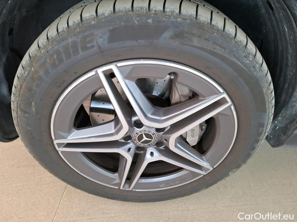  Mercedes  G-Klasee MERCEDES-BENZ GLC Coupe / 2019 / 5P / Coupé 2.0 GLC 300 E BUSINESS LINE 4MATIC #8