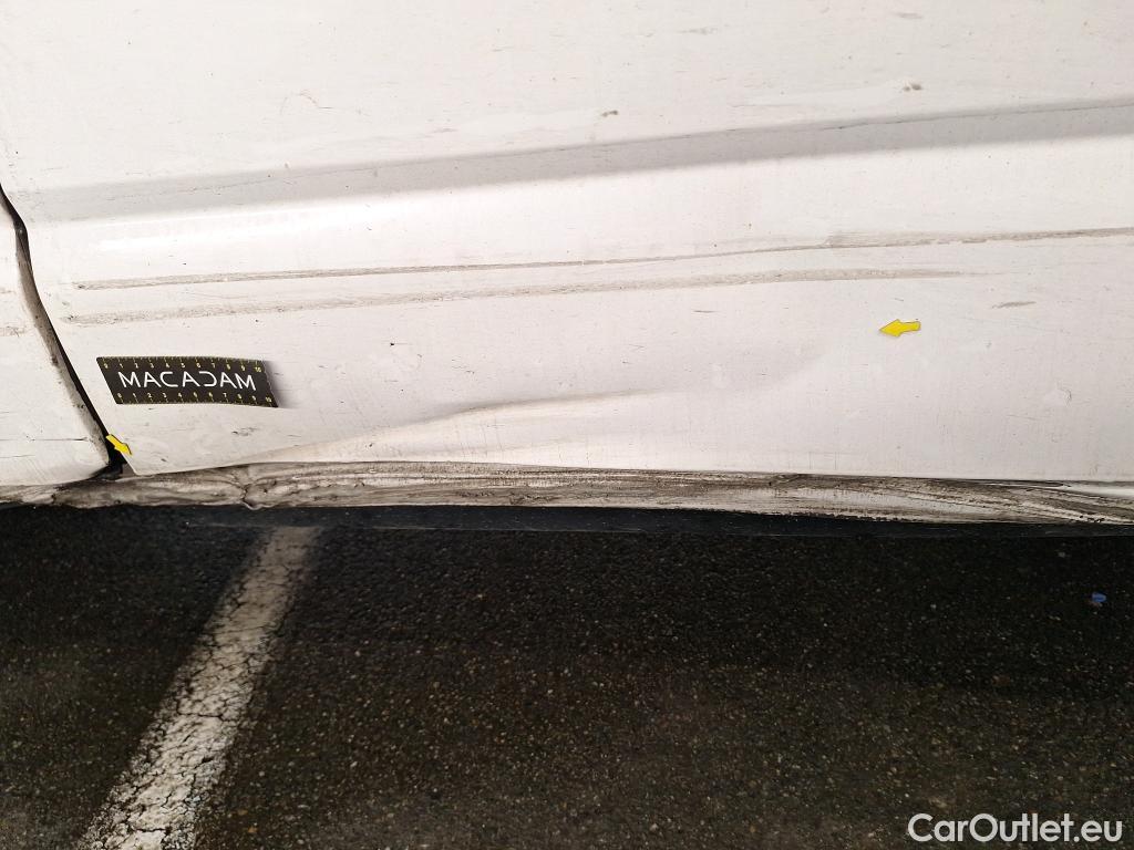  Land Rover  Discovery Transporter /tôlé 2.0 TDi 110 L2H1 Business  / FAP ET VANNE EGR HS #6