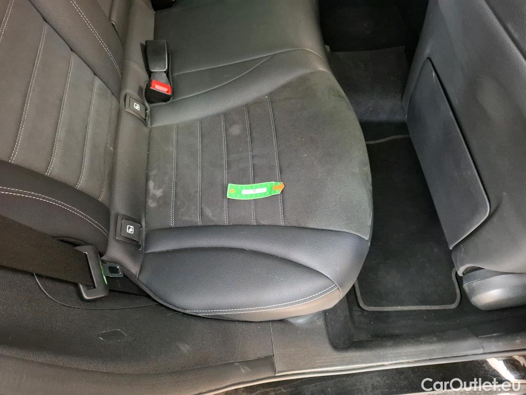  Mercedes  G-Klasee MERCEDES-BENZ GLC Coupe / 2019 / 5P / Coupé 2.0 GLC 300 E BUSINESS LINE 4MATIC #23