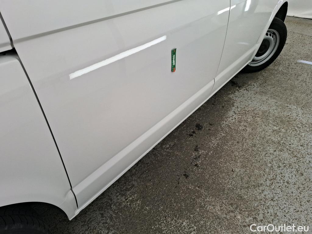  Volkswagen  Transporter T6  Fourgon 2.0 TDI 150CV BVM6 E6 / Défaillance sur le système de navigation gps 
 #12