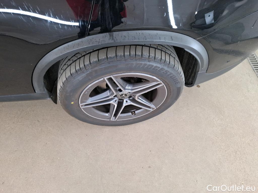  Mercedes  G-Klasee MERCEDES-BENZ GLC Coupe / 2019 / 5P / Coupé 2.0 GLC 300 E BUSINESS LINE 4MATIC #26