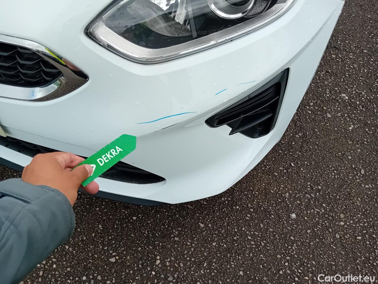  KIA  Cee'd KIA Ceed / 2018 / 5P / berlina con portón 1.6 CRDi 85kW (115CV) Concept #18