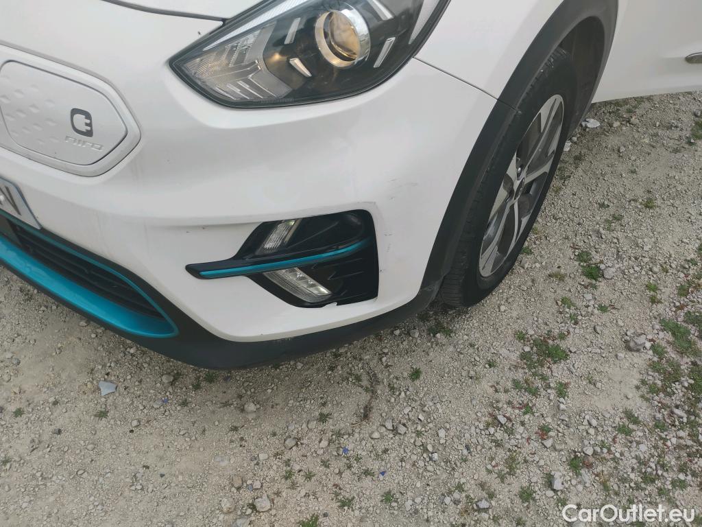  KIA  Niro KIA e- / 2016 / 5P / crossover e- 150kW (204CV) Drive (Long Range) #8