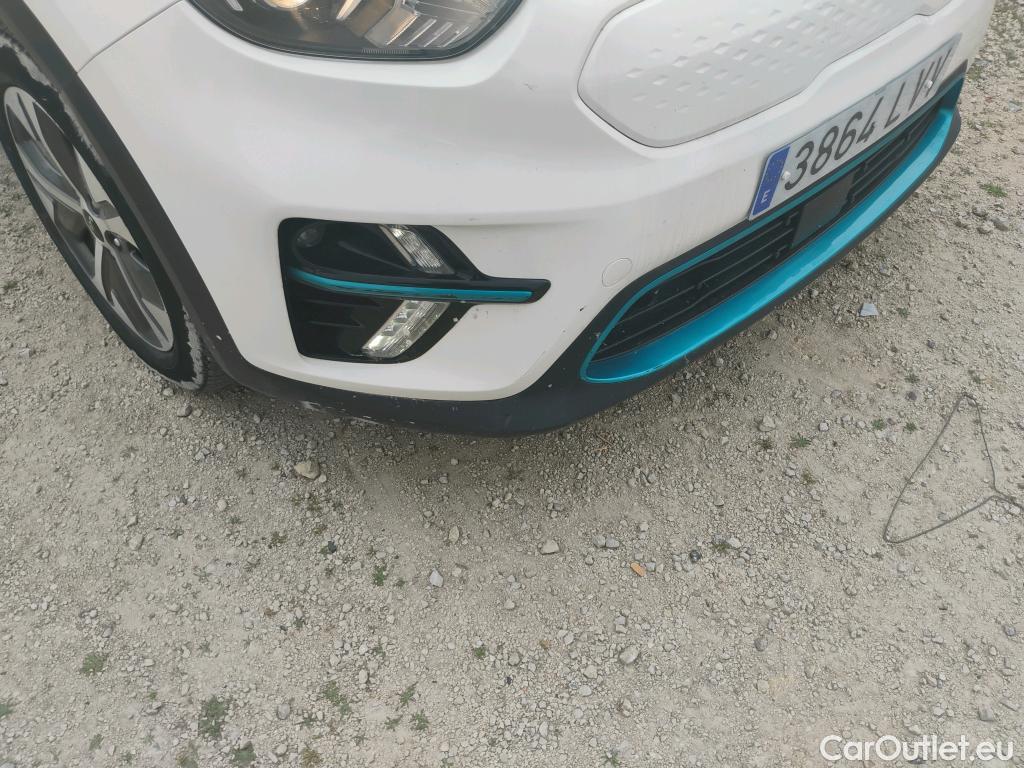  KIA  Niro KIA e- / 2016 / 5P / crossover e- 150kW (204CV) Drive (Long Range) #5