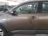  Peugeot  5008 PEUGEOT  / 2017 / 5P / SUV BLUEHDI 130 BUSINESS EAT8 S/S AUT. #79