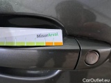  Peugeot  5008 PEUGEOT  / 2017 / 5P / SUV BLUEHDI 130 BUSINESS EAT8 S/S AUT. #81