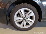  Volkswagen  Golf  VOLKSWAGEN / 2019 / 5P / BERLINA 2.0 TDI SCR 85KW LIFE DSG #52