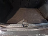  Volkswagen  Golf  VOLKSWAGEN / 2019 / 5P / BERLINA 2.0 TDI SCR 85KW LIFE DSG #62