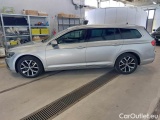  Volkswagen  Passat VOLKSWAGEN  / 2019 / 5P / STATION WAGON VAR.2.0TDI SCR 140KW EXEC.BMT DSG #8