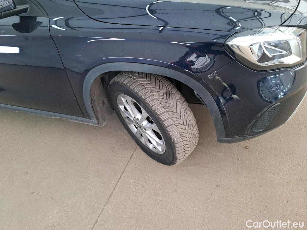  Mercedes  GLA MERCEDES-BENZ Classe  5p SUV  200 d Business Edition BVA7 #8