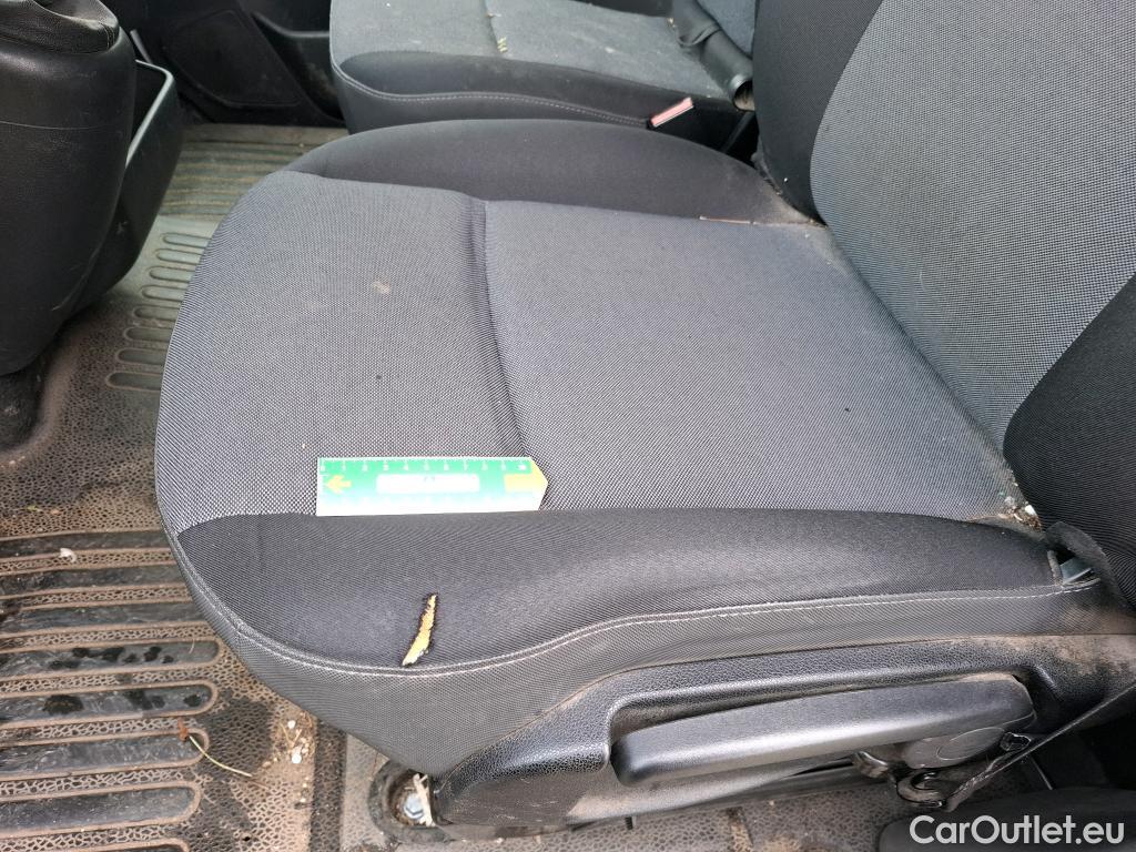  Renault  Master  III Fourgon L3H2 3 5 Grand Confort dCi 145CV BVM6 E6 #9