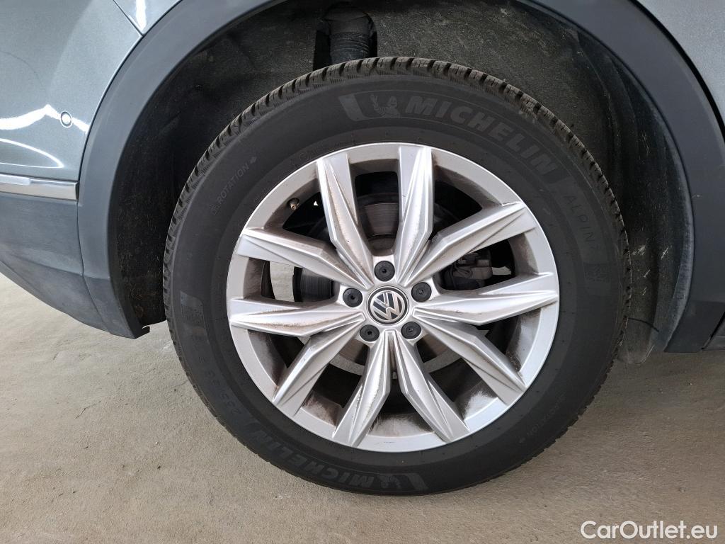  Volkswagen  Tiguan VOLKSWAGEN  5p SUV 2.0 TDI 150 DSG7 Carat #26