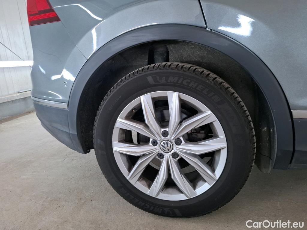  Volkswagen  Tiguan VOLKSWAGEN  5p SUV 2.0 TDI 150 DSG7 Carat #25