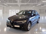  Alfa Romeo   STELVIO ALFA ROMEO / 2017 / 5P / SUV 2.2 TURBO DIESEL 160CV BUSINESS AT8 RWD 