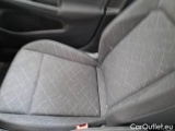  Volkswagen  Golf  VOLKSWAGEN / 2019 / 5P / BERLINA 2.0 TDI SCR 85KW LIFE DSG #88