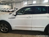  Volkswagen  Tiguan VOLKSWAGEN  / 2020 / 5P / SUV 2.0 TDI SCR 110KW R-LINE DSG 4MOTION #53