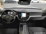  Volvo  XC60 VOLVO  / 2017 / 5P / SUV B4 D AWD AUTOMATICO MOMENTUM PRO #3