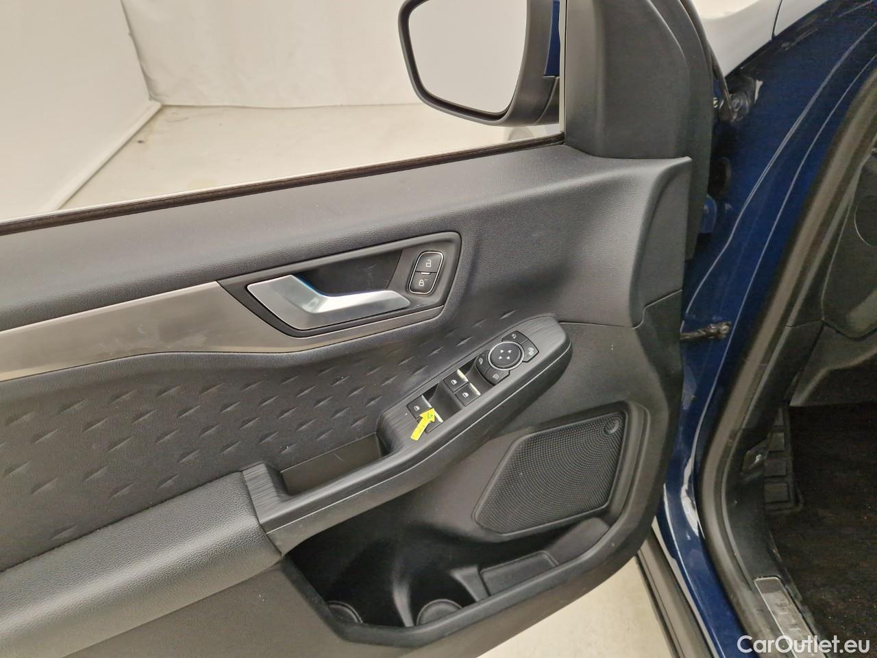  Ford  Kuga 1.5 EcoBlue 120CP Titanium A8 #48