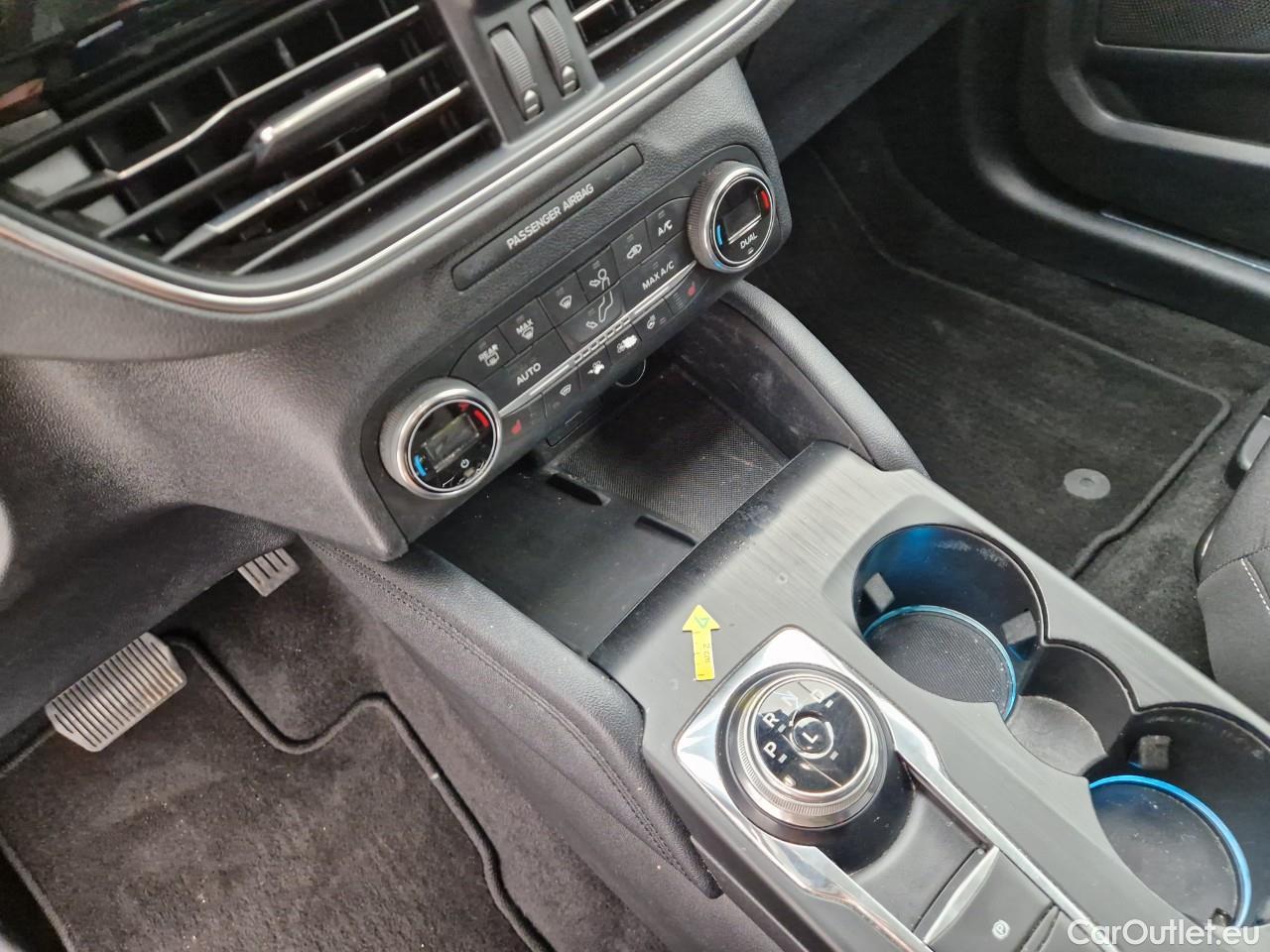  Ford  Kuga 1.5 EcoBlue 120CP Titanium A8 #53