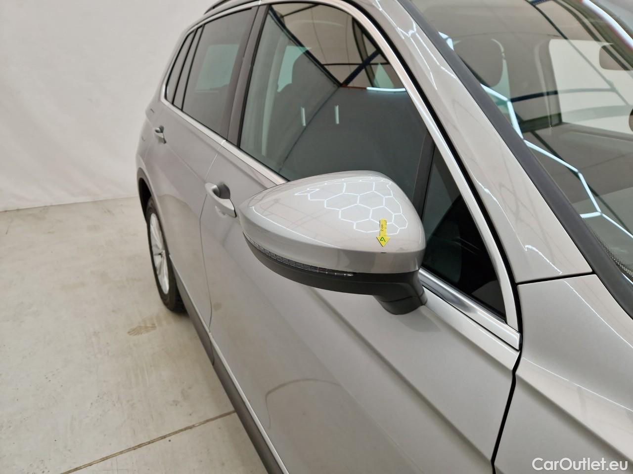  Volkswagen  Tiguan 2.0 TDI 150CP Comfortline DSG #8
