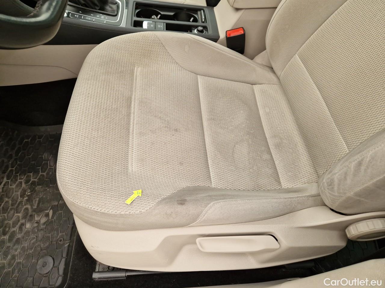  Volkswagen  Golf  2.0 TDI 150CP Comfortline DSG #44