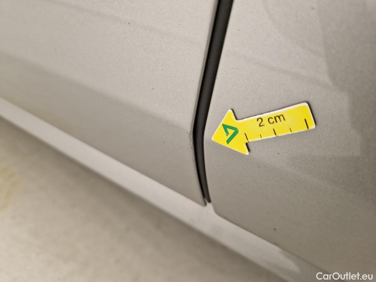  Volkswagen  Golf  2.0 TDI 150CP Comfortline DSG #2
