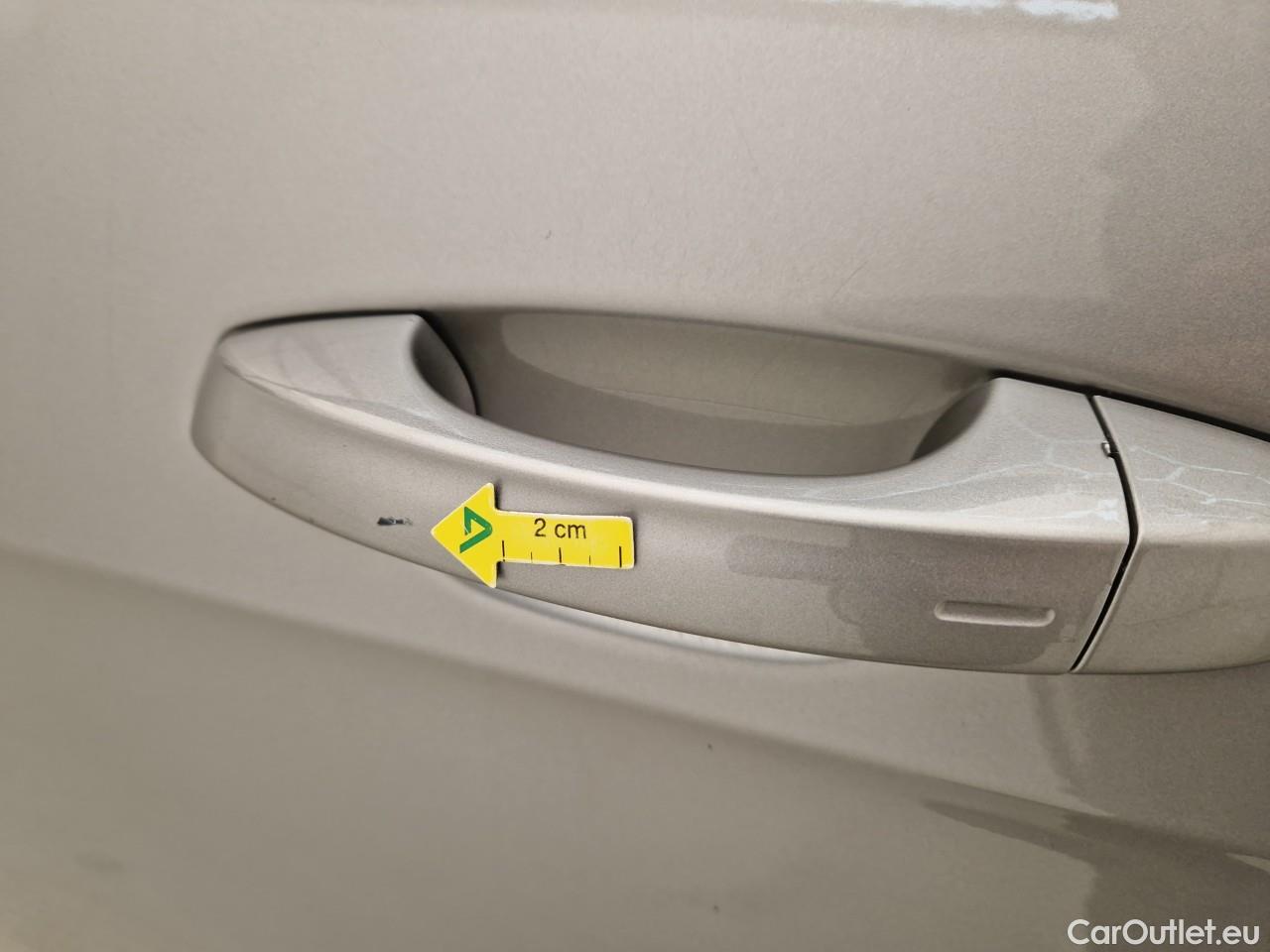  Volkswagen  Golf  2.0 TDI 150CP Comfortline DSG #5