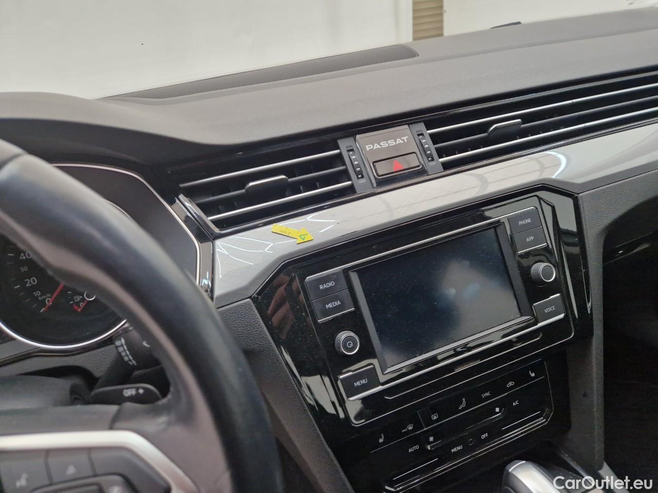  Volkswagen  Passat Comfortline 2.0 TDI DSG 190 CP #35