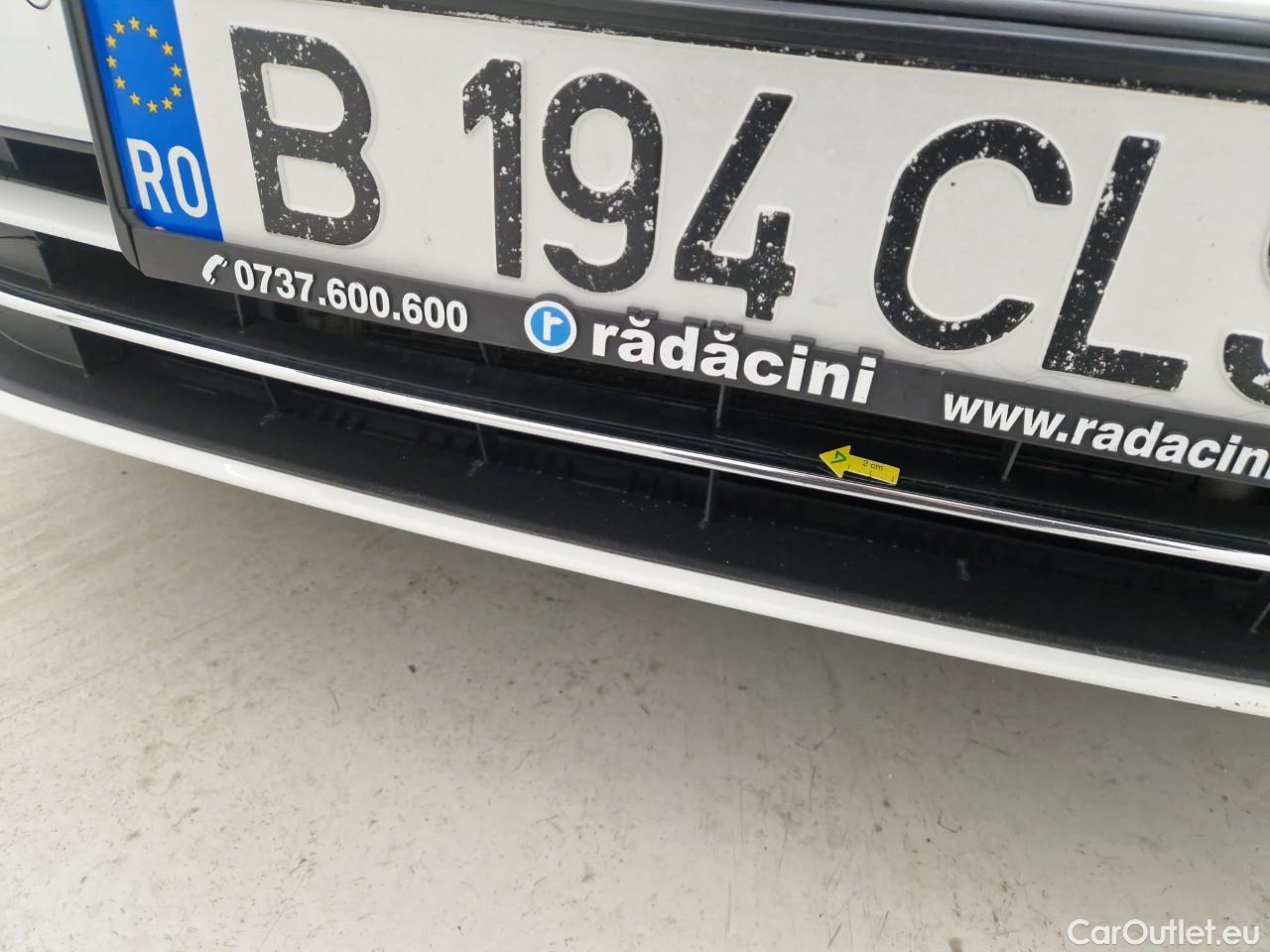  Volkswagen  Passat Comfortline 2.0 TDI DSG 190 CP #8