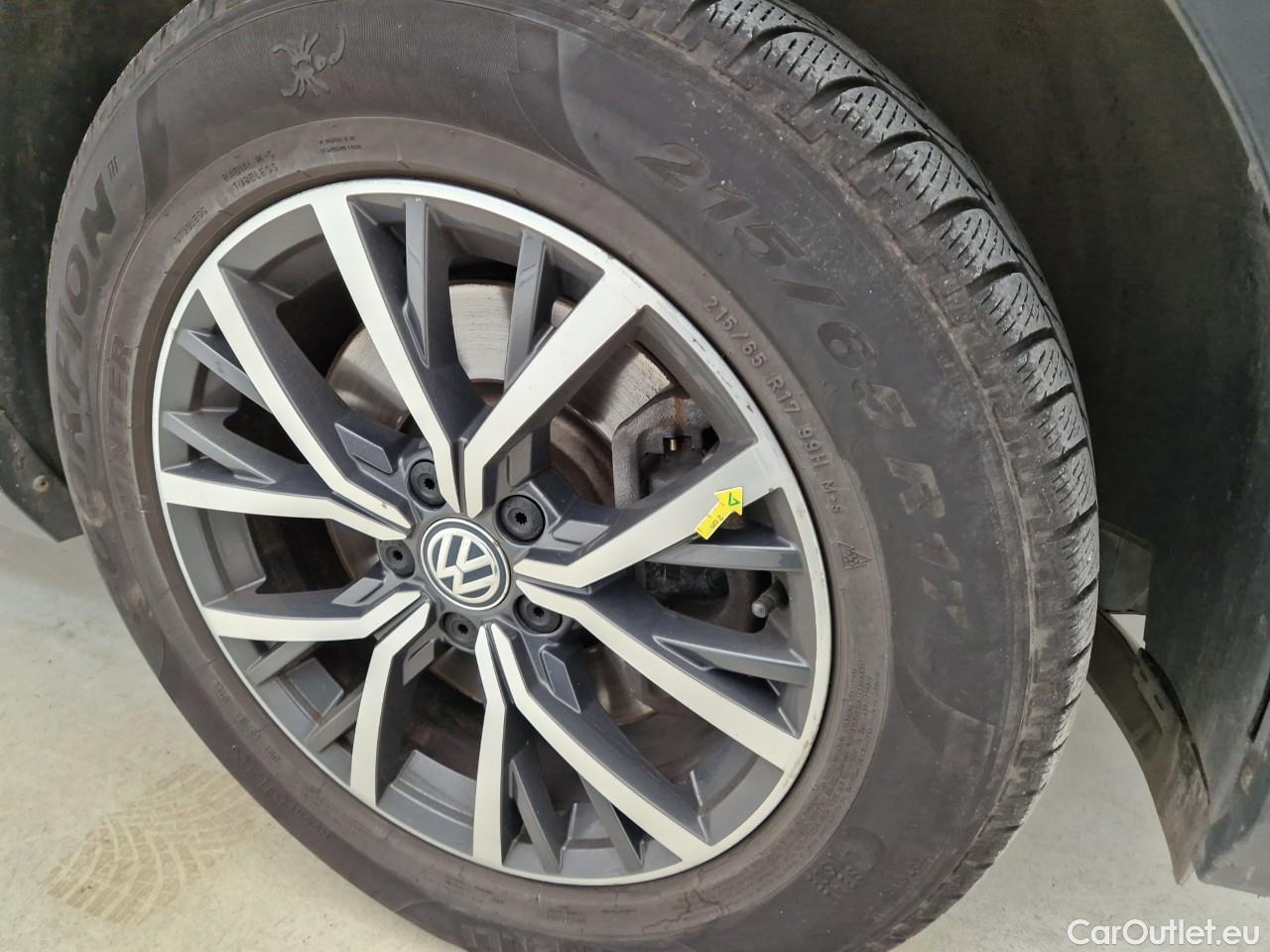  Volkswagen  Tiguan 2.0 TDI 190CP Comfortline DSG 4M #24