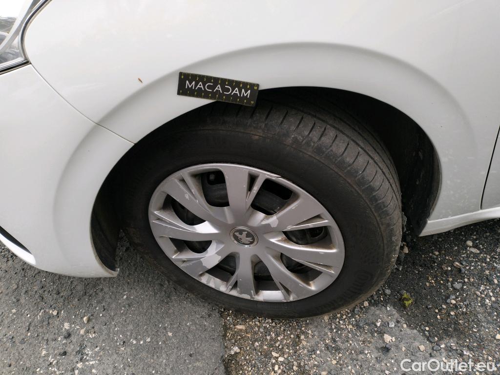  Peugeot  208  Affaire Premium Pack 1.5 HDi 100CV BVM5 E6dT #23