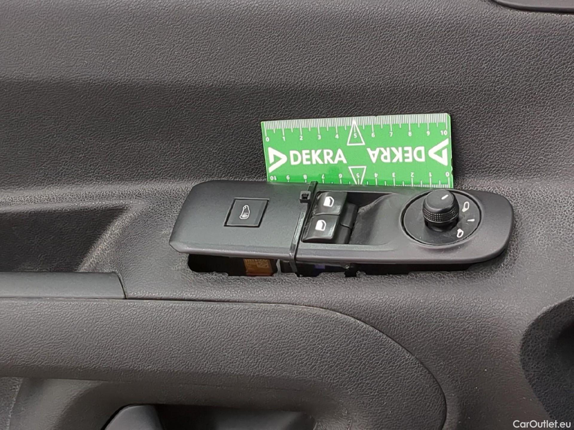  Citroen  Berlingo  Fourgon Club M 650 1.5 BlueHDi 100CV BVM5 E6dT #2