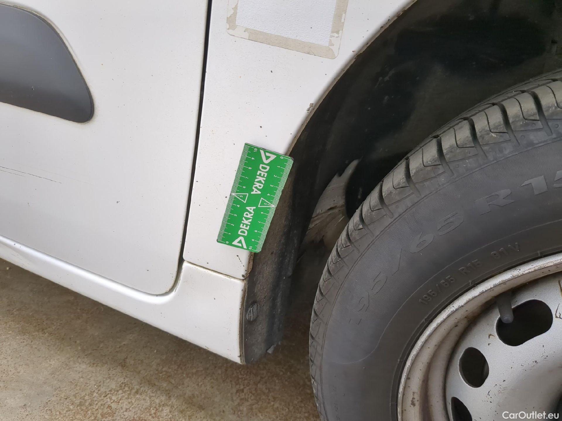  Citroen  Berlingo  Fourgon Club L1 (Court) 1.6 BlueHDi 100CV BVM5 E6 #18