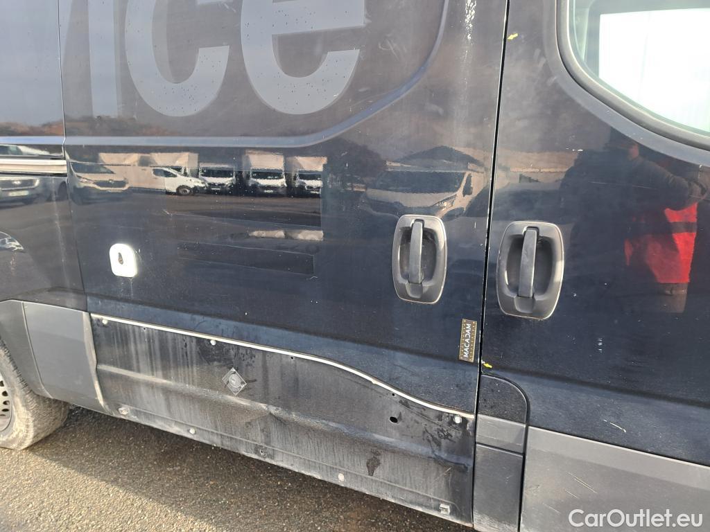  Iveco  Daily IVECO  VU 4p Fourgon 2.3 35S16 V11 H2 3520 #27