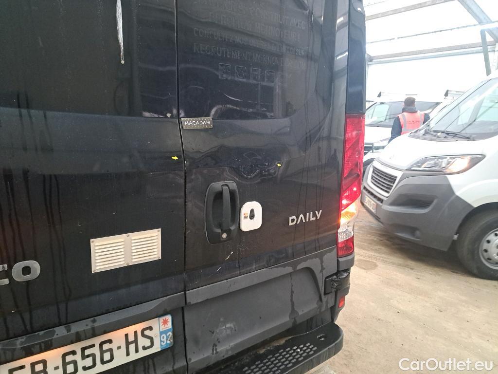  Iveco  Daily IVECO  VU 4p Fourgon 2.3 35S16 V11 H2 3520 #1
