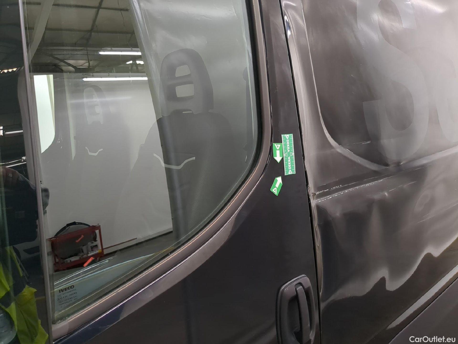  Iveco  Daily IVECO  / 2014 / 4P / Fourgon tôlé 2.3 35S16HA8 V11 H2 3520 #31