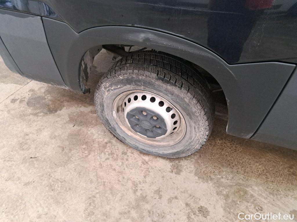  Iveco  Daily IVECO  VU 4p Fourgon 2.3 35S16 V11 H2 3520 #36