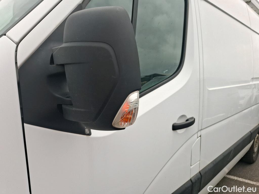  Renault  Master  III Fourgon L2H2 3 5 Grand Confort dCi #12